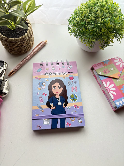 ✨🩺 Libreta A6 Enfermera 🩺✨