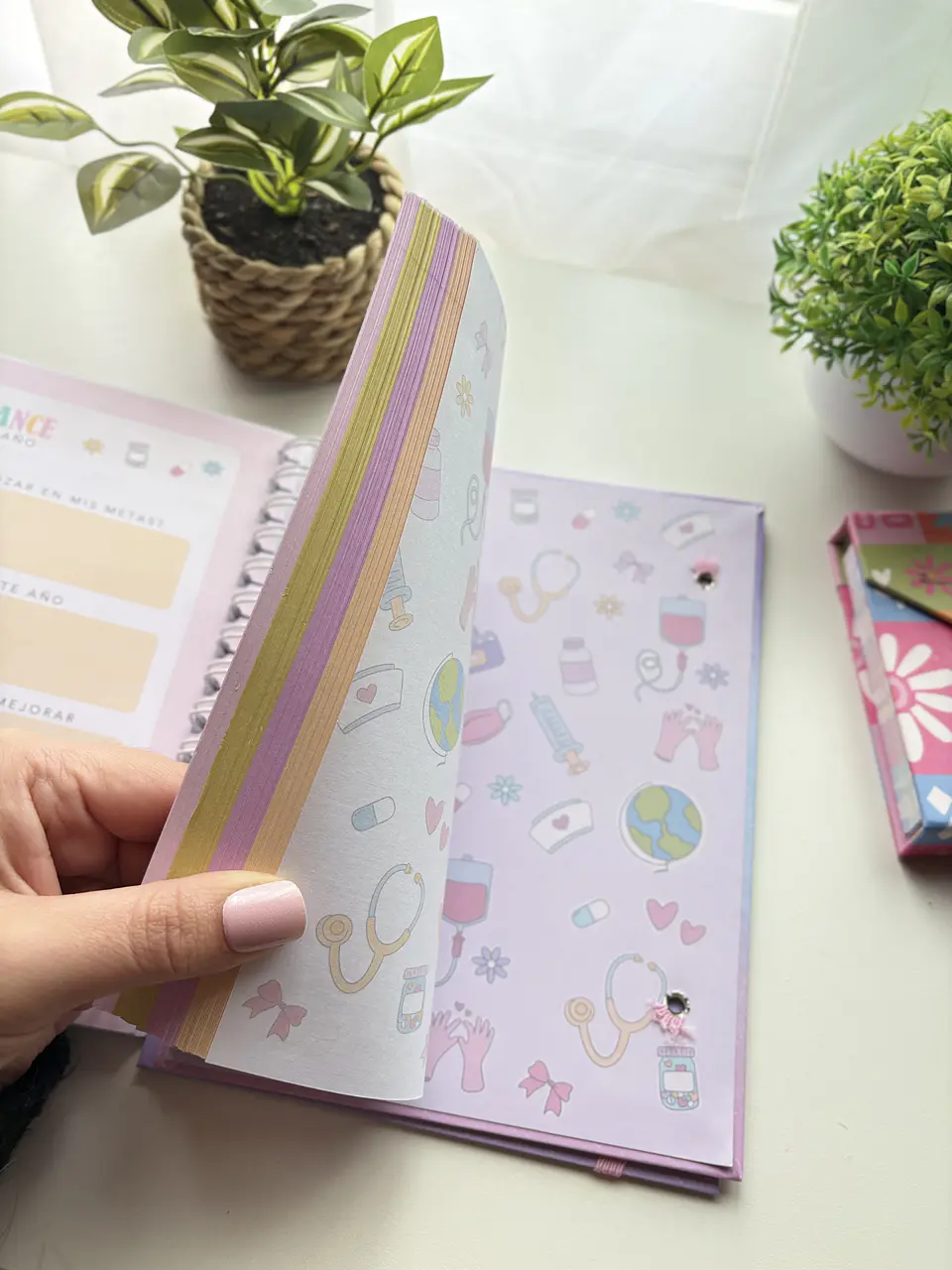 Libreta Planner A5 - Enfermera  14