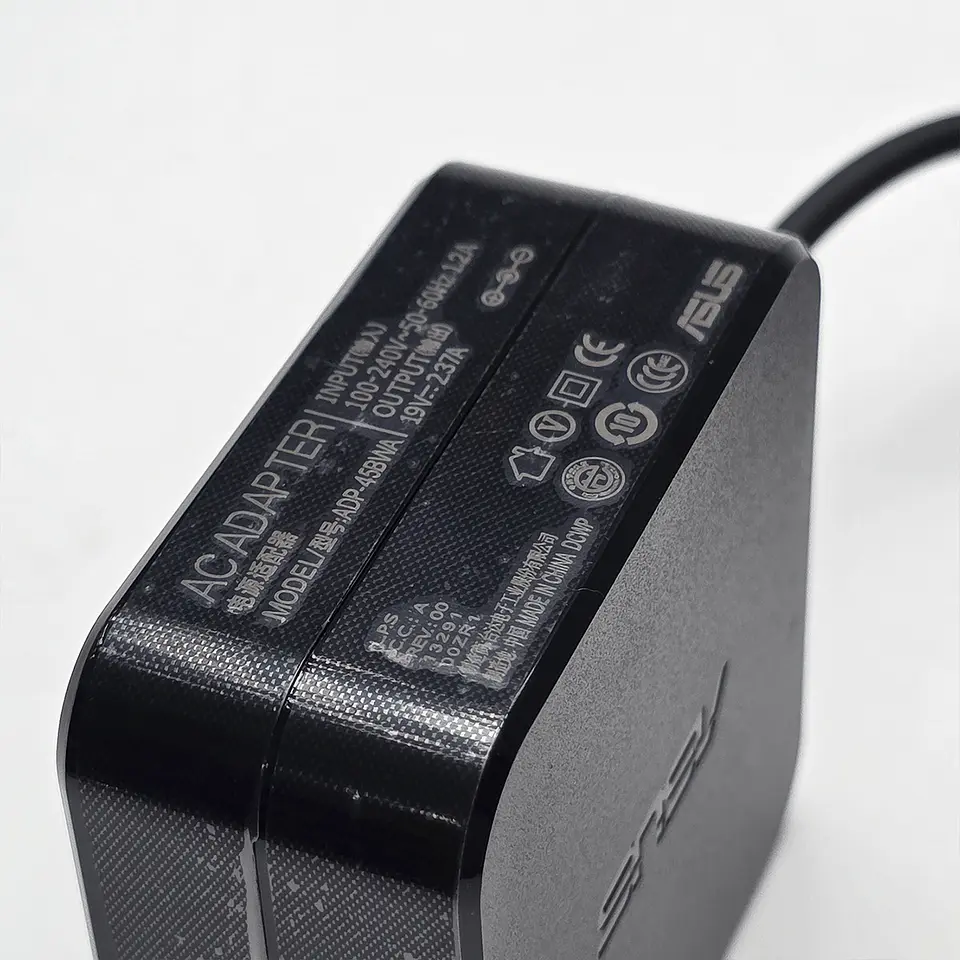 CARGADOR ASUS 45W 2.37A 19V ORIGINAL 8