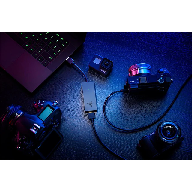 Razer Capturadora de Video Ripsaw X, USB 3.2, HDMI, 4K, Negro/ RZ20-04140100-R3M1
