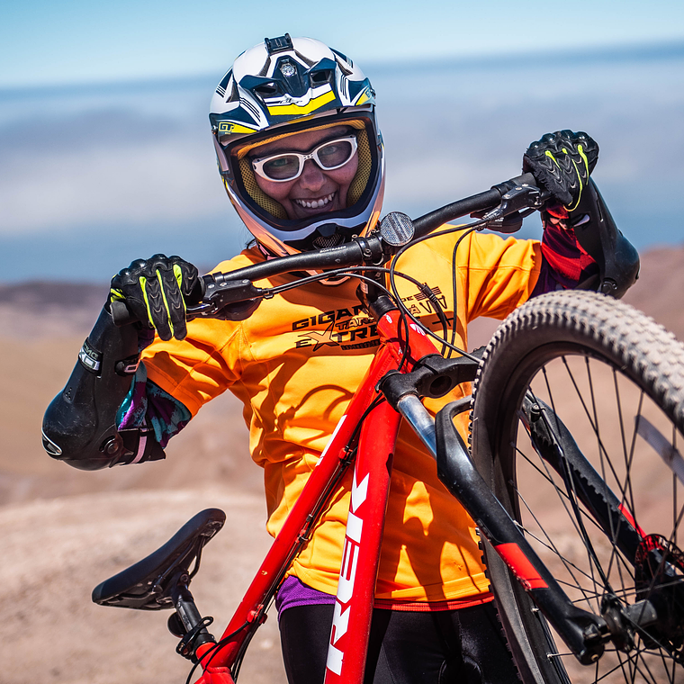  Clase de  Downhill en el  Cerro Tarapacá Iquique 4
