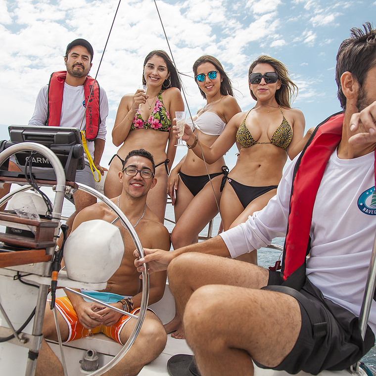 Navegación a vela por la costa de Iquique 1