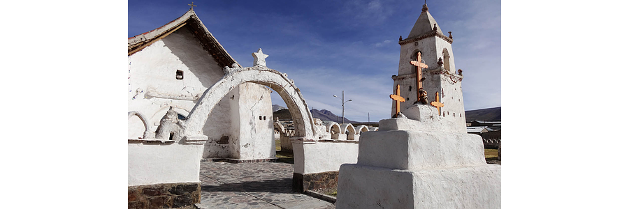 Iglesia de Isluga altiplano de Chile