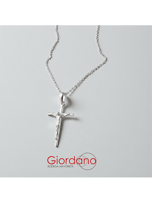 Colgante de Crucifijo Tradicional  2