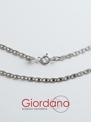 Cadena tipo Gucci adiamantada 