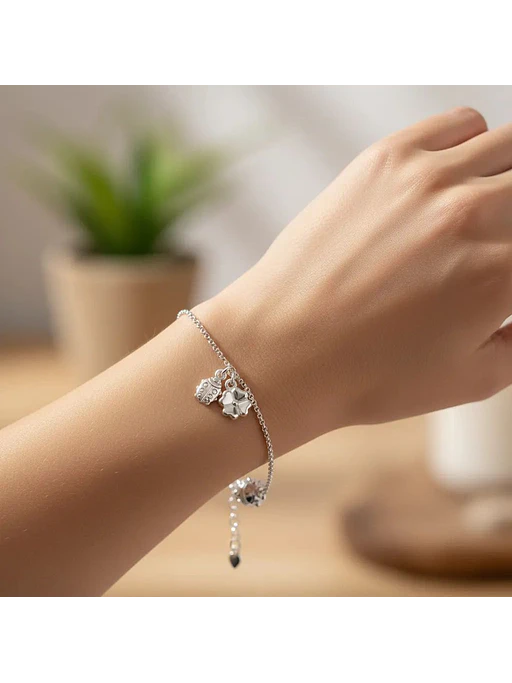 Pulsera Con Dijes De Mariquita Y Trébol De La Suerte Plata 2