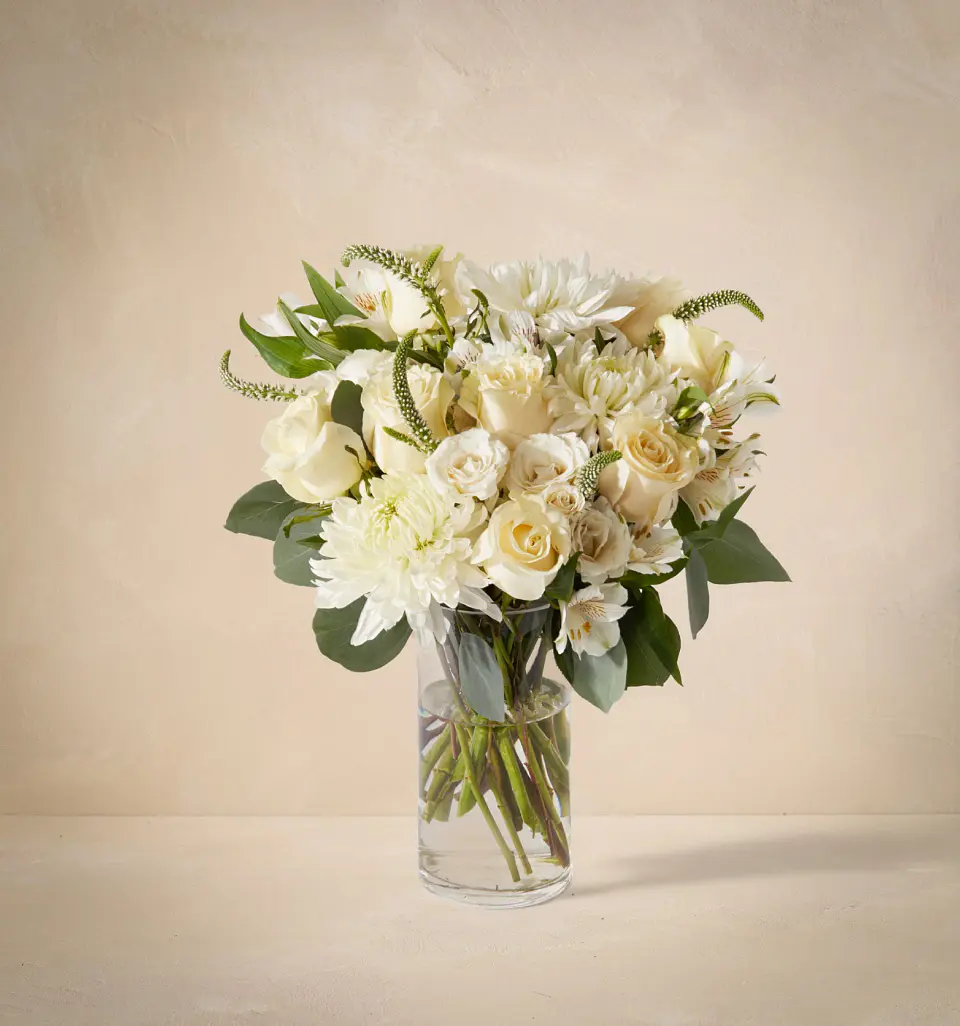 RAMO ROSAS BLANCAS 1