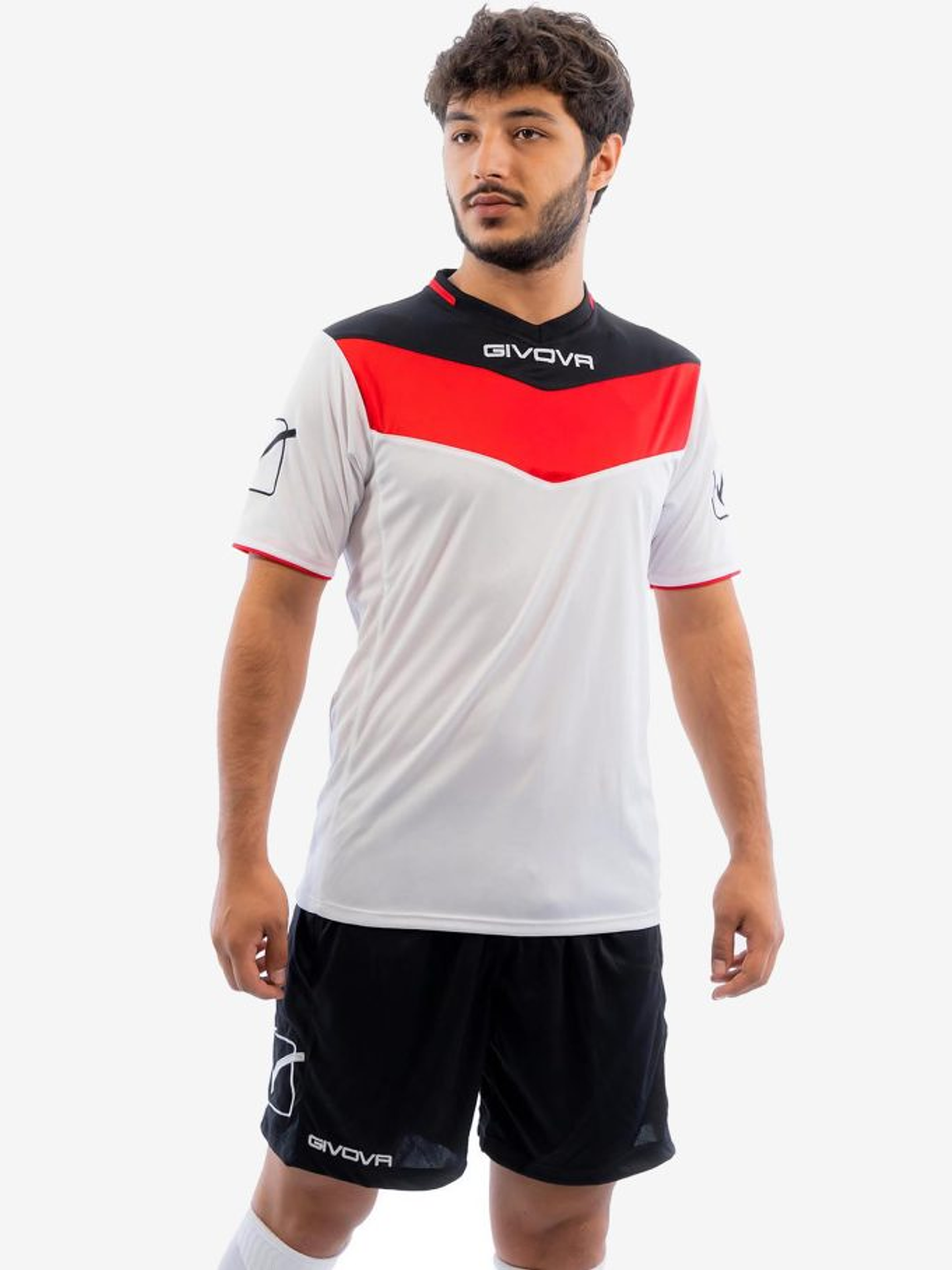 Uniforme Deportivo Givova - Camiseta y Short - Blanco con Rojo 2