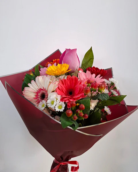 Alegría Floral Vibrante | RAM-073