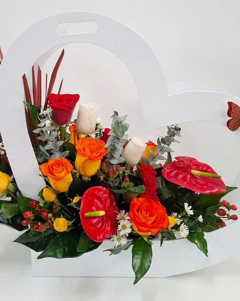 Corazón Floral de Pasión | BMA-048