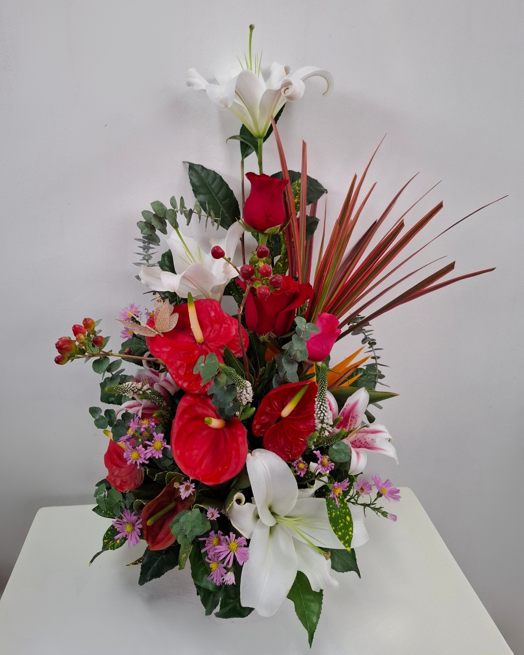 Elegancia Roja con Anturios | BCE-168 1