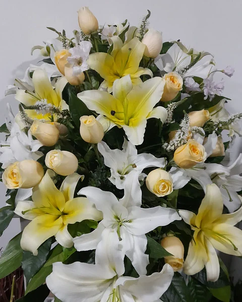 Áurea Luz de Lirios Blancos | LAG-034