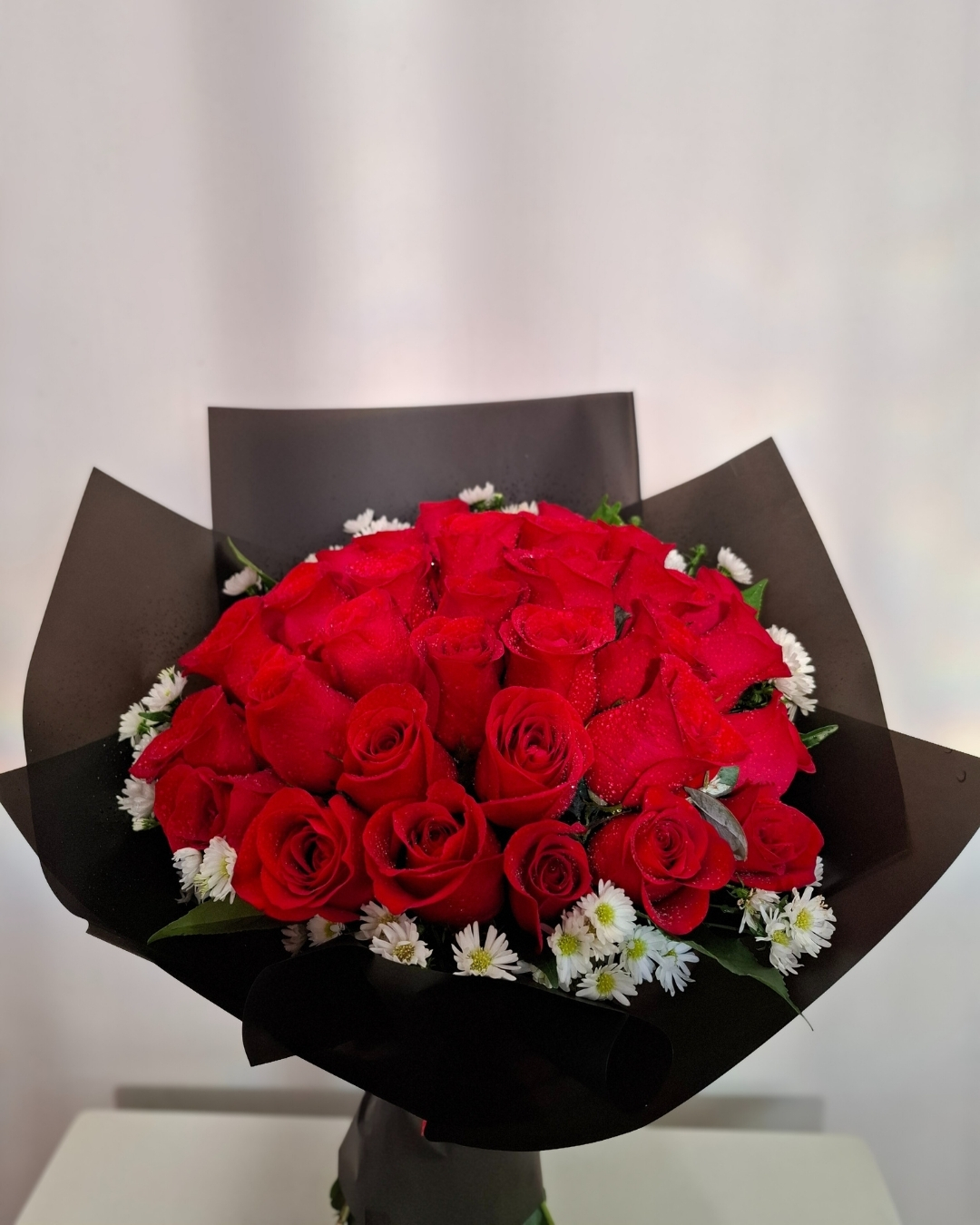 Nocturna con Rosas Rojas | PRS-939 1