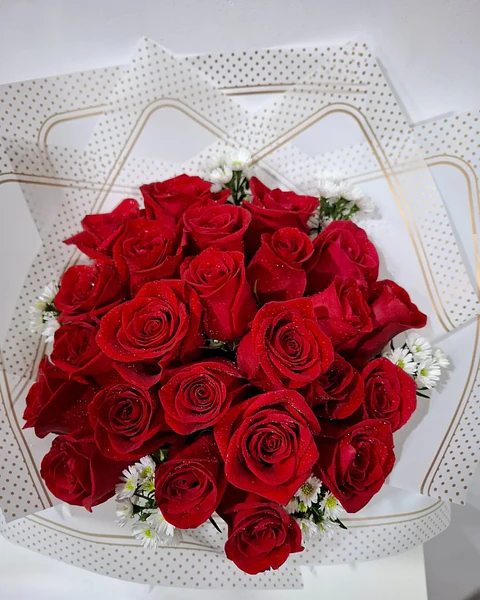 Rojas con Rosas Rojas | PRS-833