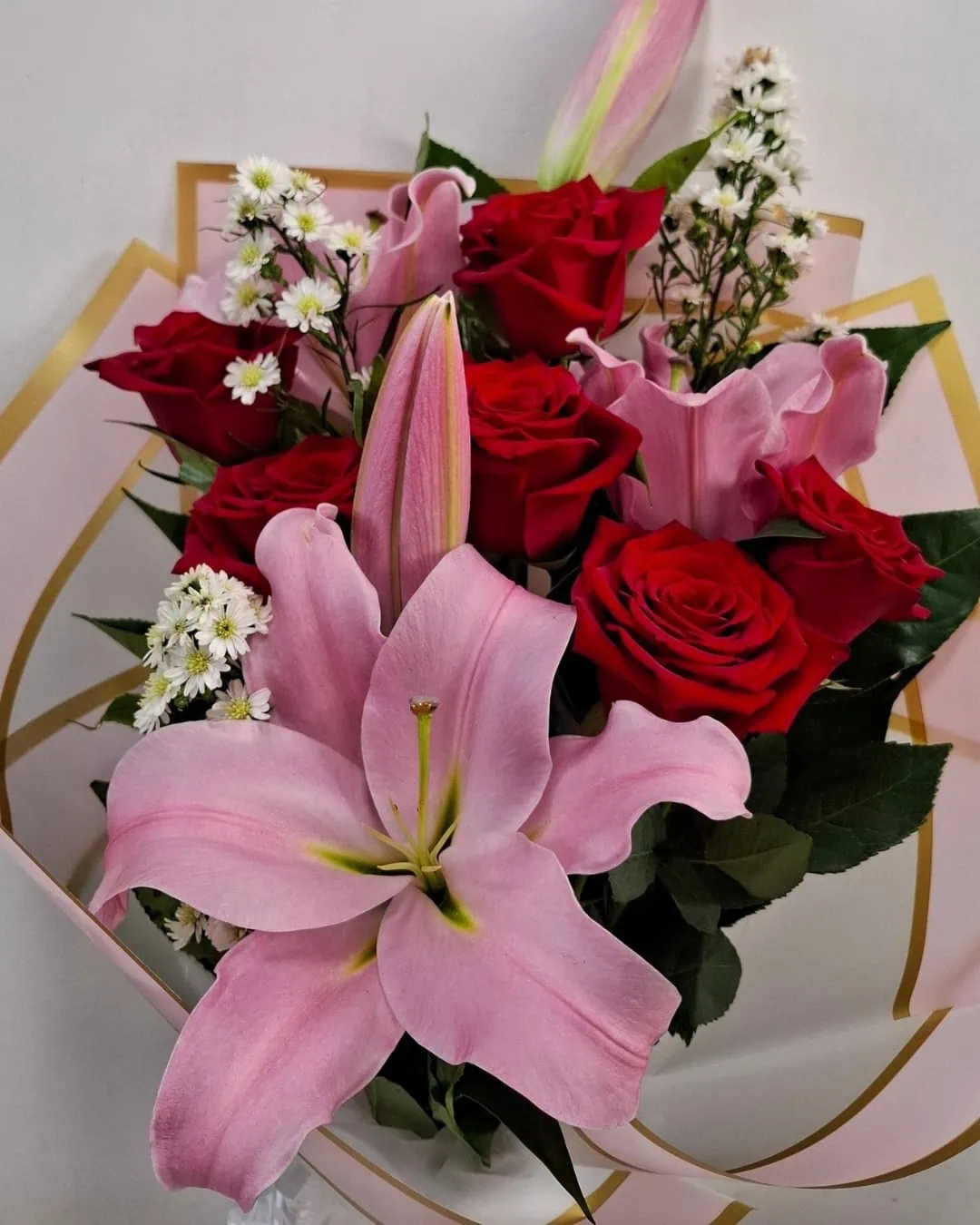 Eclipse con Lirios Rosados | PRS-763 2