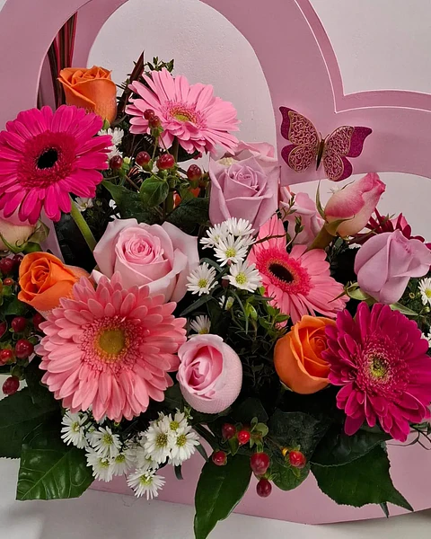 Corazón Fucsia en Madera Floral | BMA-047