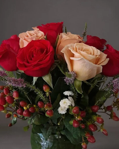 Carmesí Pasión en Florero Elegante | FLR-040
