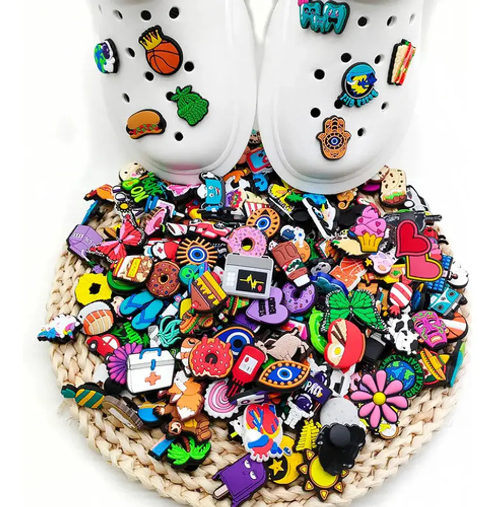 Pack 25 Charms Aleatorios Sorpresa Compatible Con Crocs Goma 5