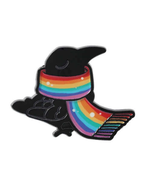 Pin de Cuervo Bufanda Arcoíris Kawaii