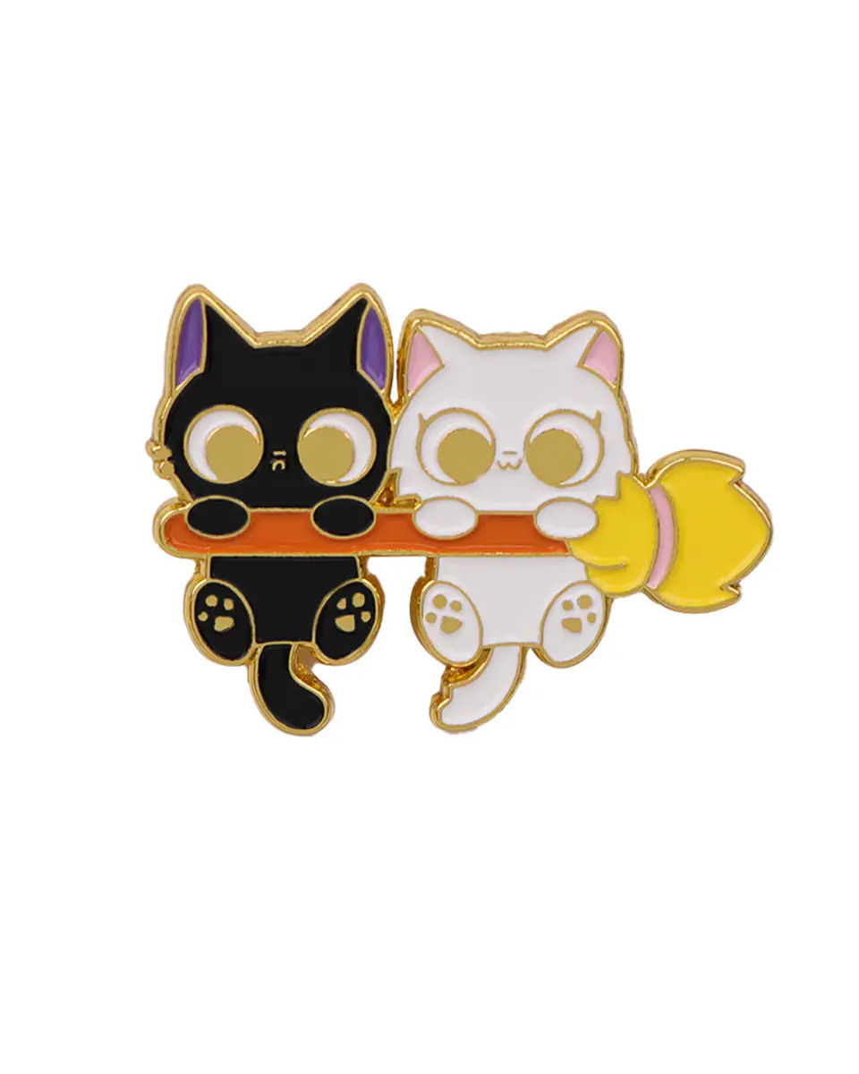 pin esmaltado pareja Gatitos Brujitos 1