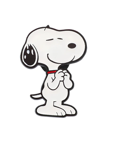Pin esmaltado de Snoopy juntando sus manos 