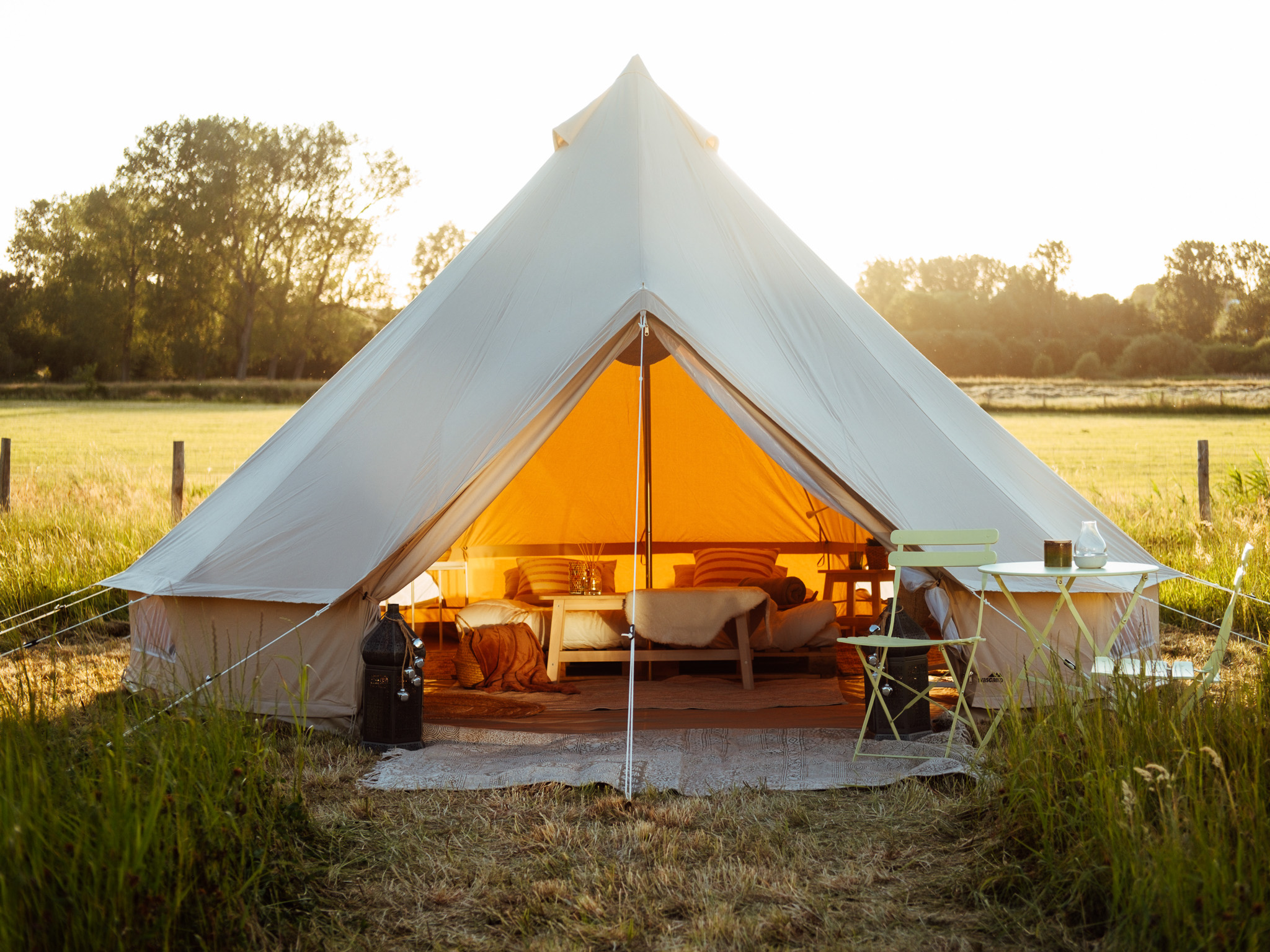 Carpa Sibley al atardecer