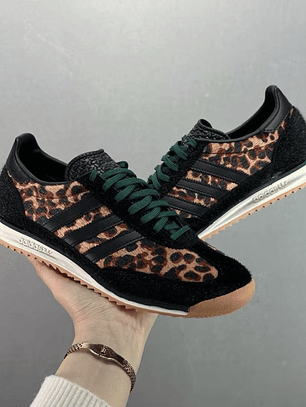 Zapatillas SL 72 negras print verde 