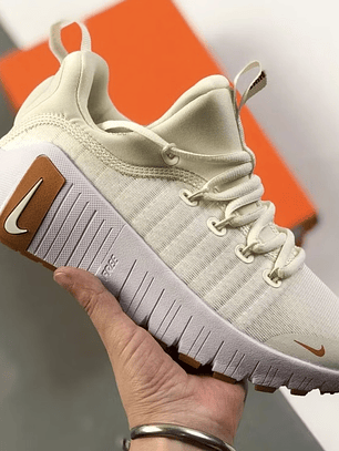 Zapatillas free met beige