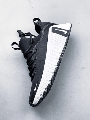 Zapatillas free met negra