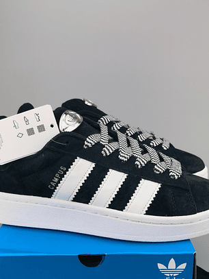 Zapatillas CAM PUS negras cordones blanco negro