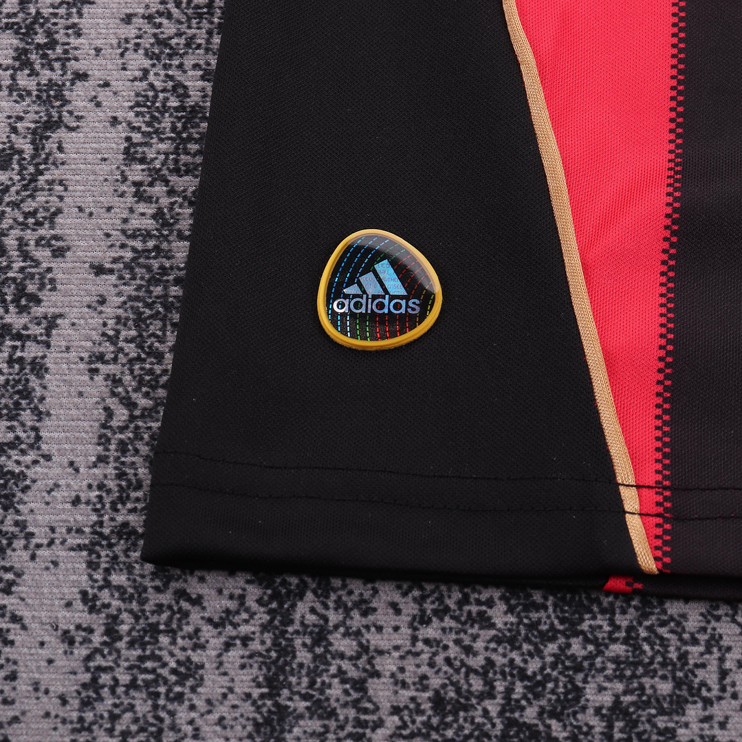 Retro Kids: 11-12 AC Milan Home 9