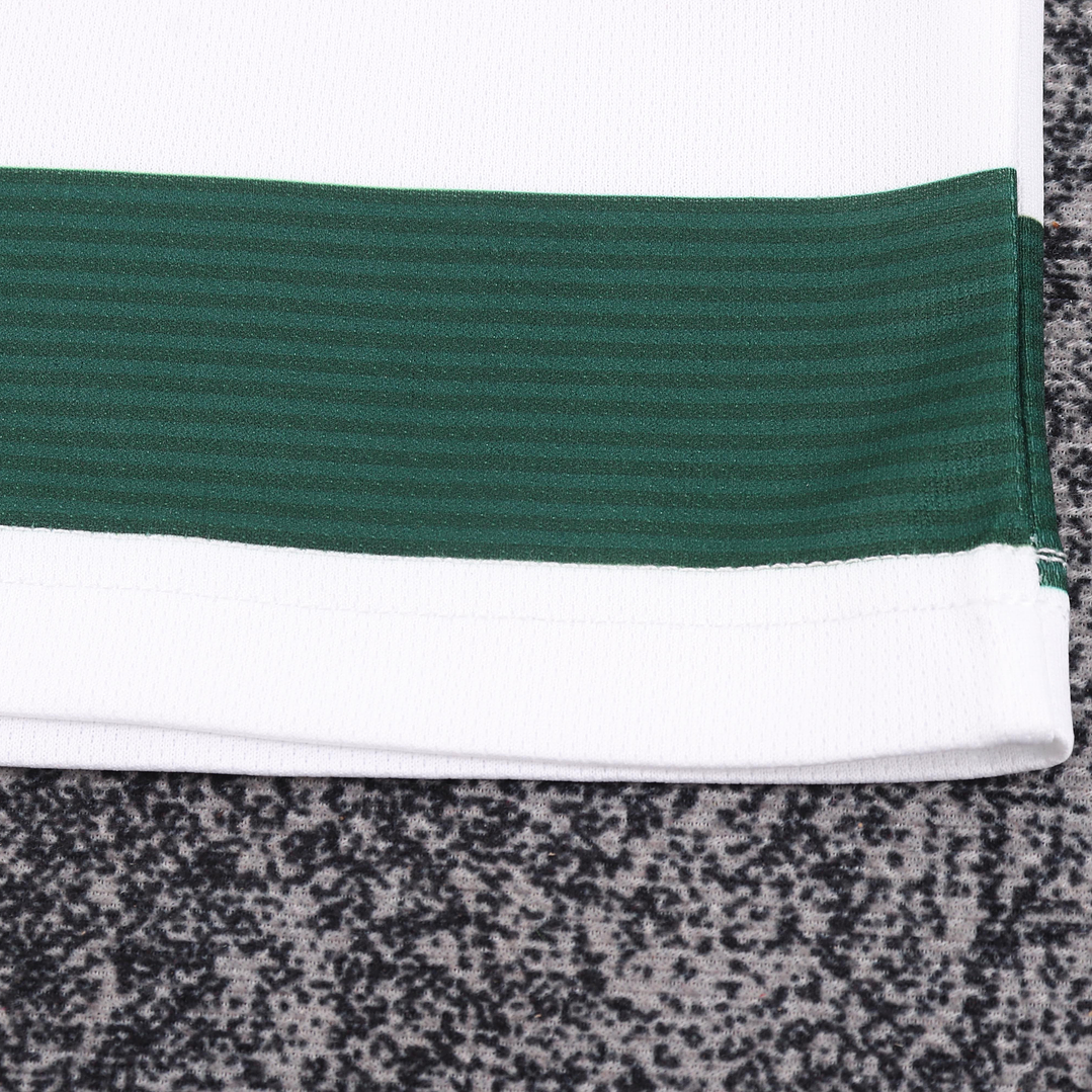 Retro Kids: 1995-1996 Uwen Home 4