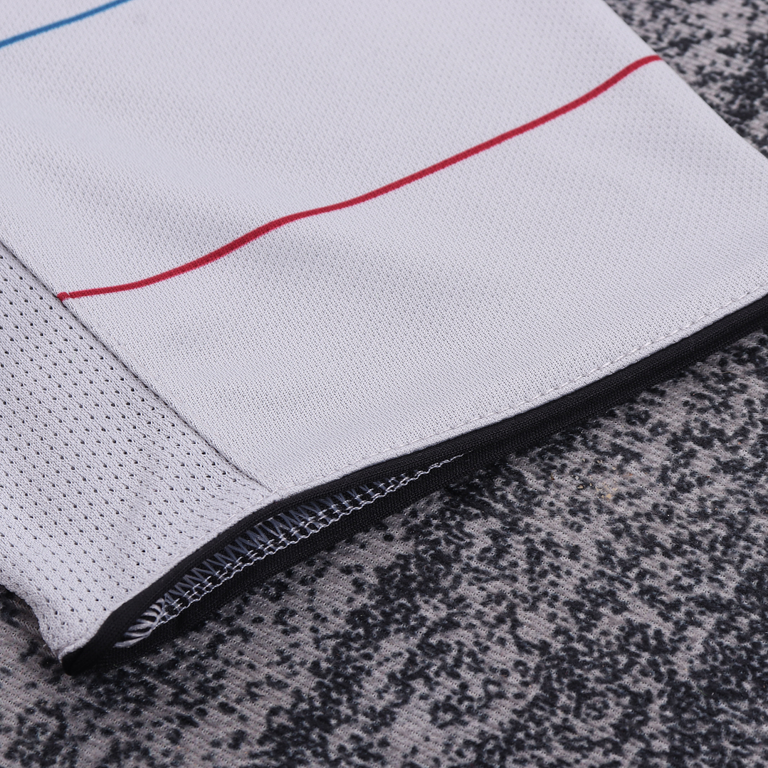 Retro Kids: 2003-2004 Futbol Club Barcelona Away Long-Sleeve  13