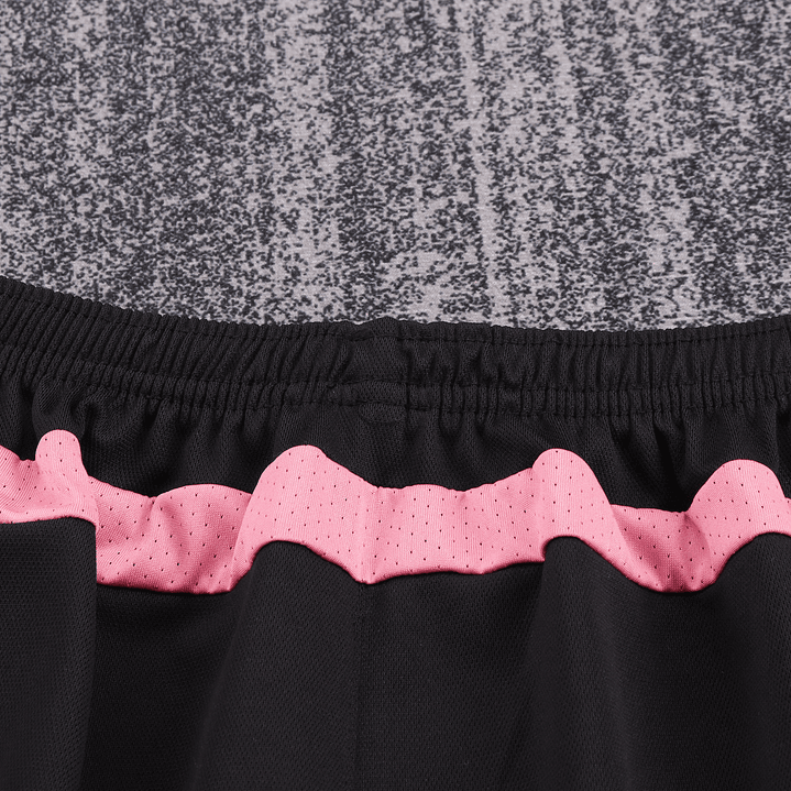 Retro Kids: 15-16 Uwen Away 9