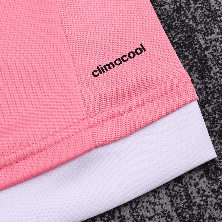 Retro Kids: 15-16 Uwen Away 12