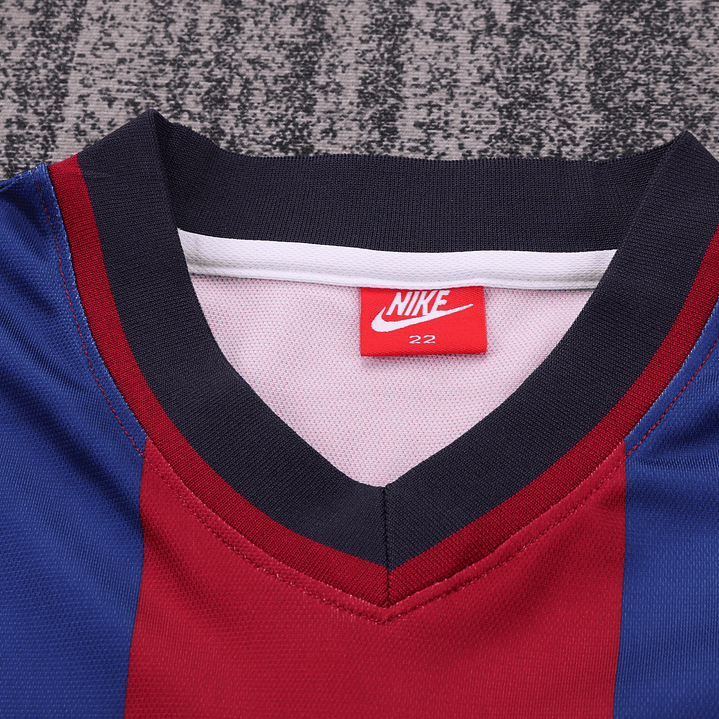 Retro Kids: 98-99 Futbol Club Barcelona Home 9