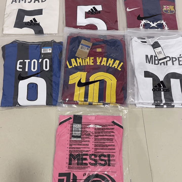 Football jersey collectible boxes: 1 piece, 2 pieces, 3 pieces, 4 pieces, 5 pieces 6