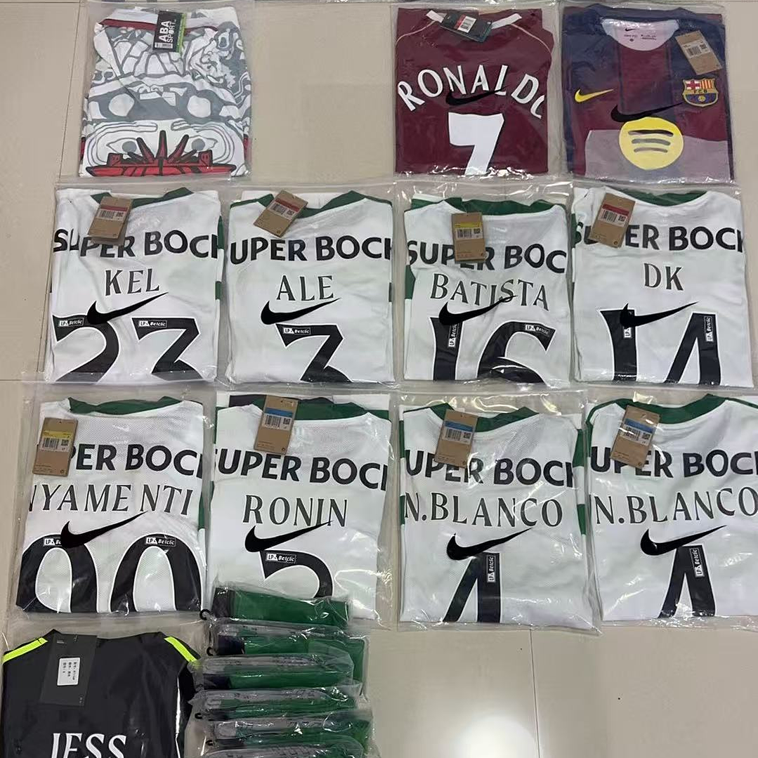 Football jersey collectible boxes: 1 piece, 2 pieces, 3 pieces, 4 pieces, 5 pieces 9