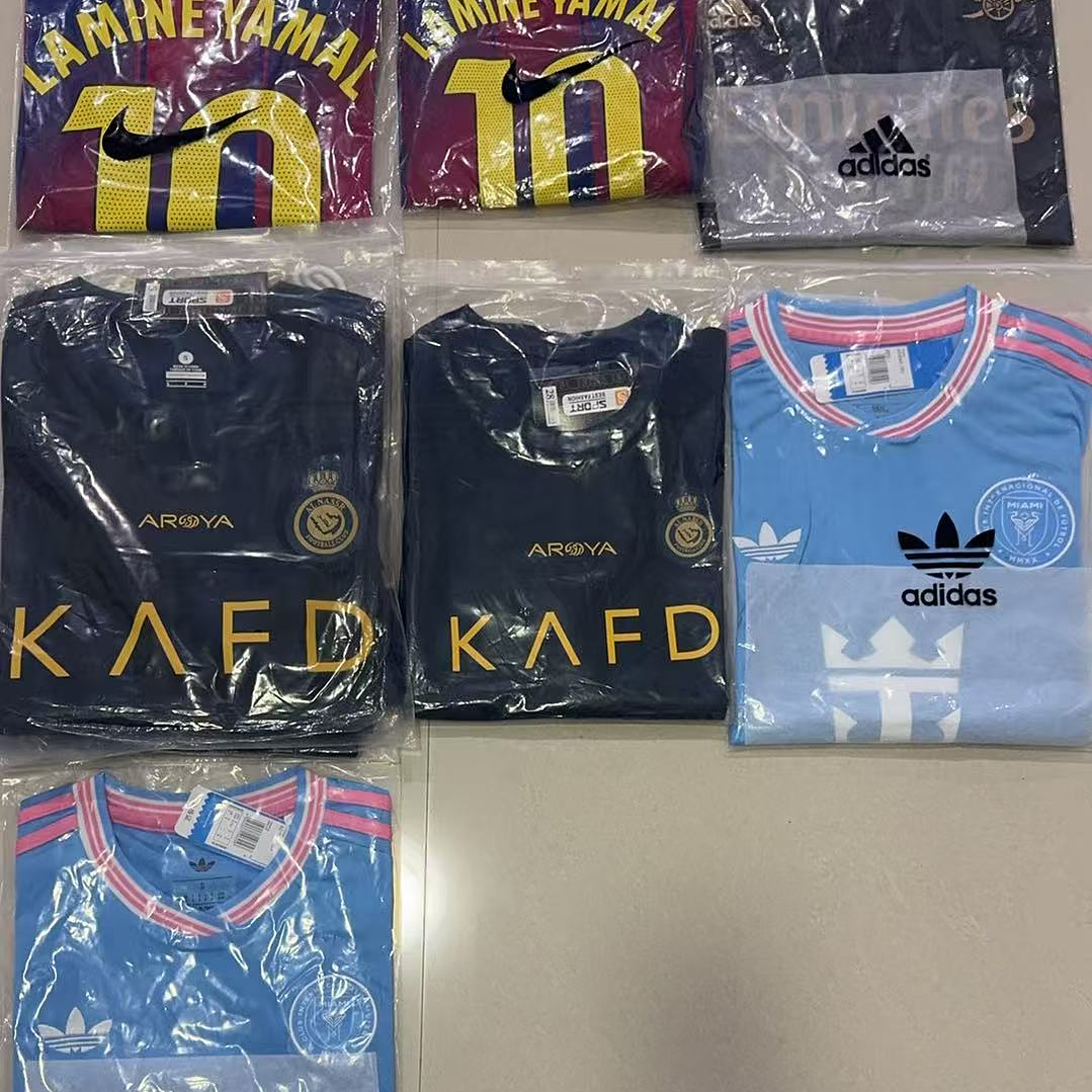 Football jersey collectible boxes: 1 piece, 2 pieces, 3 pieces, 4 pieces, 5 pieces 10