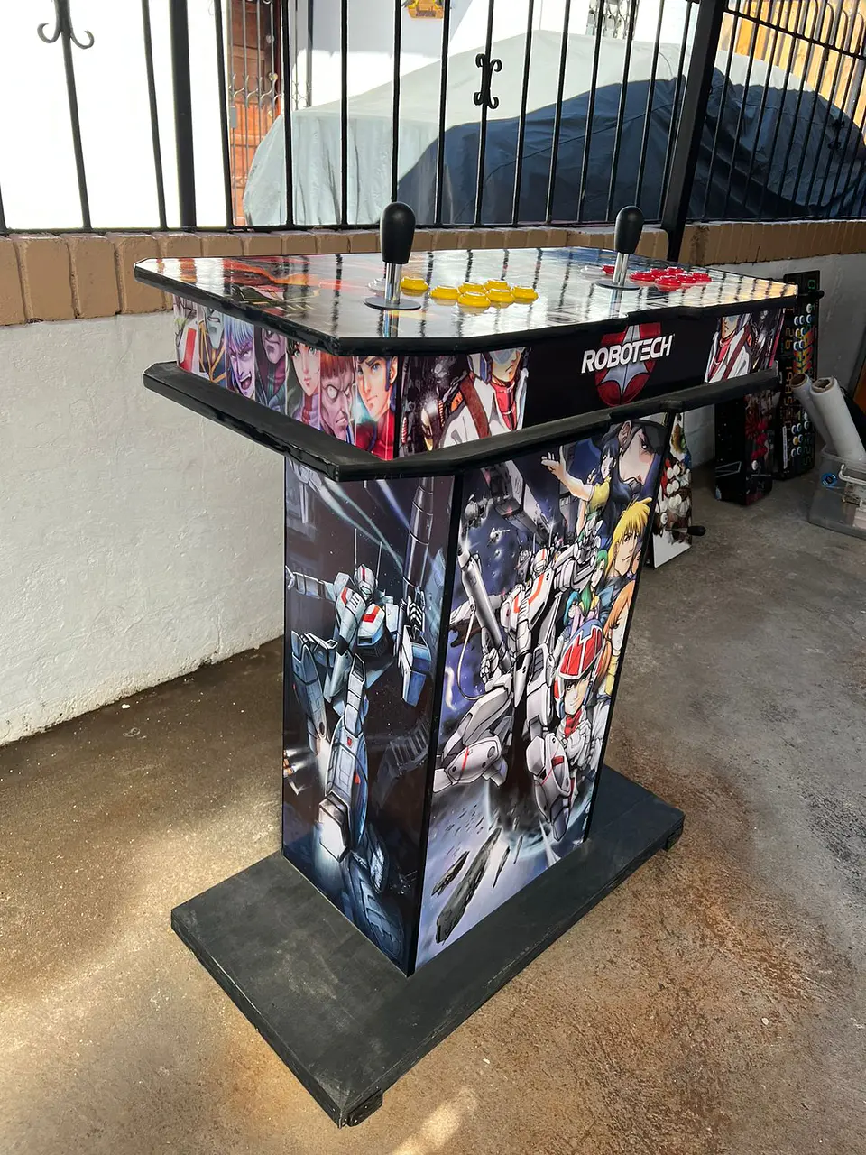 Pedestal Robotech 64Gb 10.500 Juegos + 150 PS1 en 30 emuladores 1