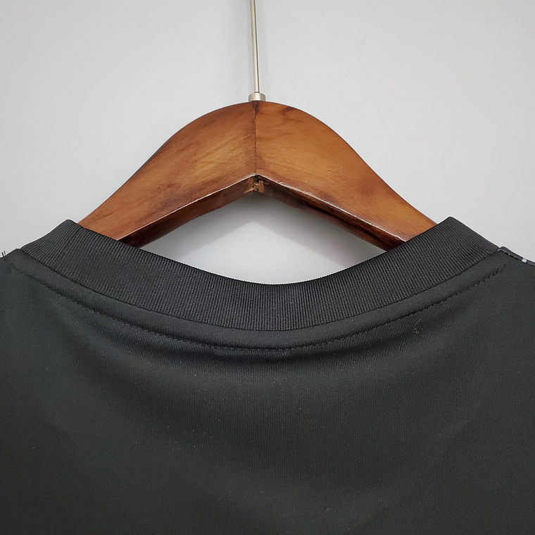 LIVERPOOL EDICIÓN ESPECIAL HOMBRE (RETRO) 5