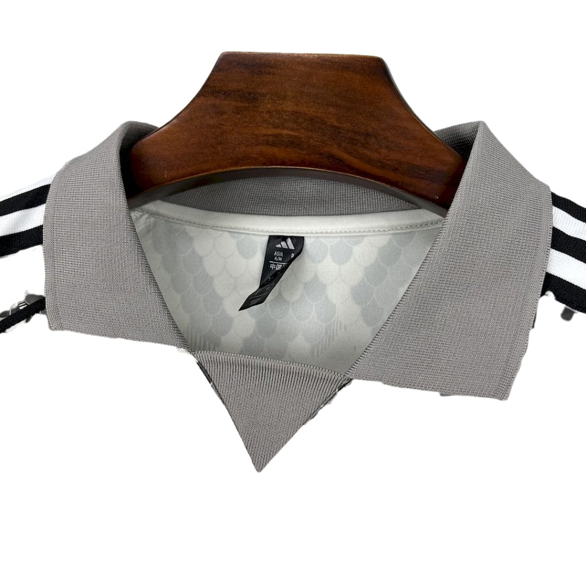 BAYERN MUNICH EDICIÓN ESPECIAL 25/26 HOMBRE 3