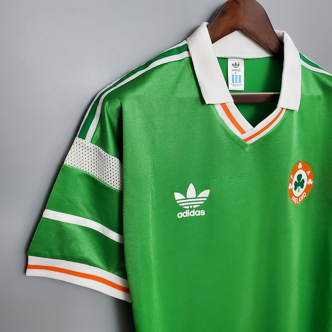 IRLANDA I 1988 HOMBRE (RETRO) 5