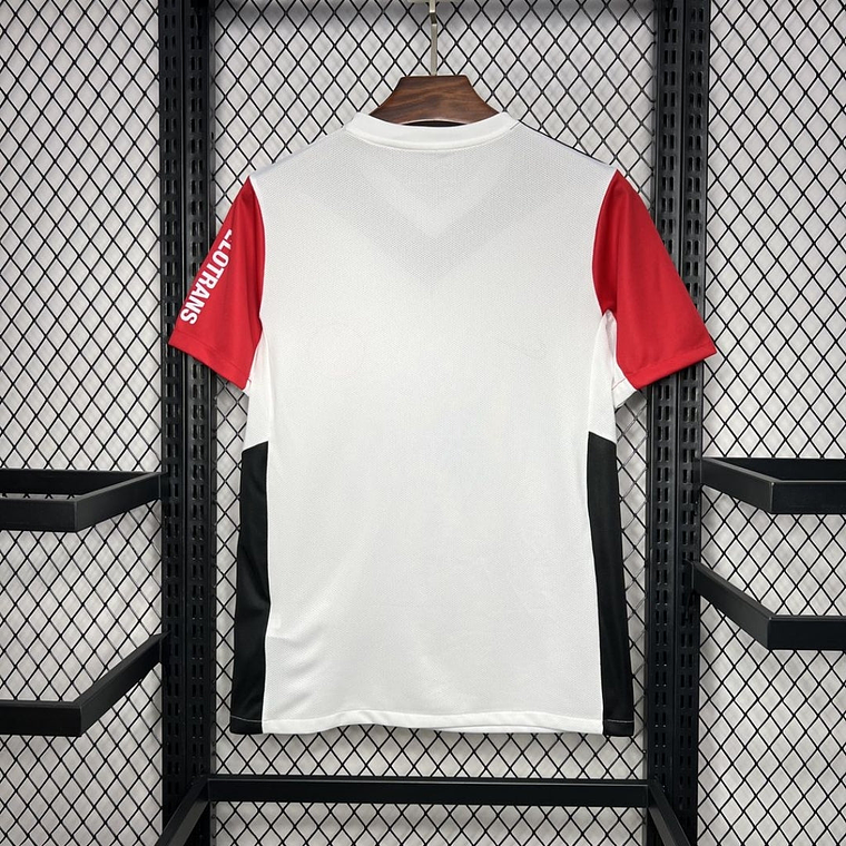 FRANKFURT I 24/25 HOMBRE 3