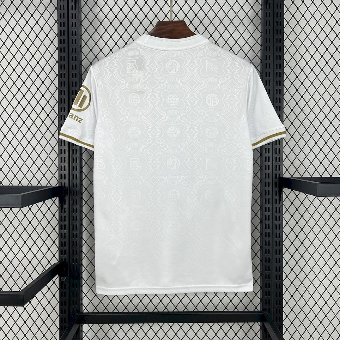 BAYERN MUNICH EDICIÓN ESPECIAL 125º 24/25 HOMBRE 3