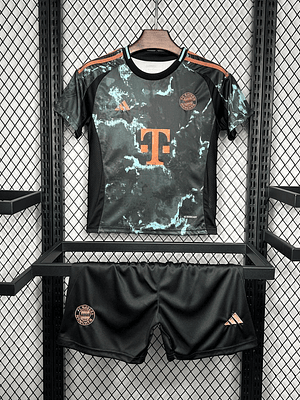 BAYERN DE MUNICH II 24/25 CONJUNTO INFANTIL