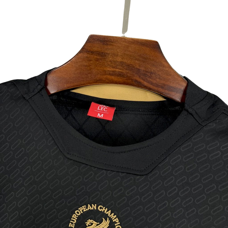 LIVERPOOL EDICIÓN ESPECIAL 25/26 HOMBRE 4