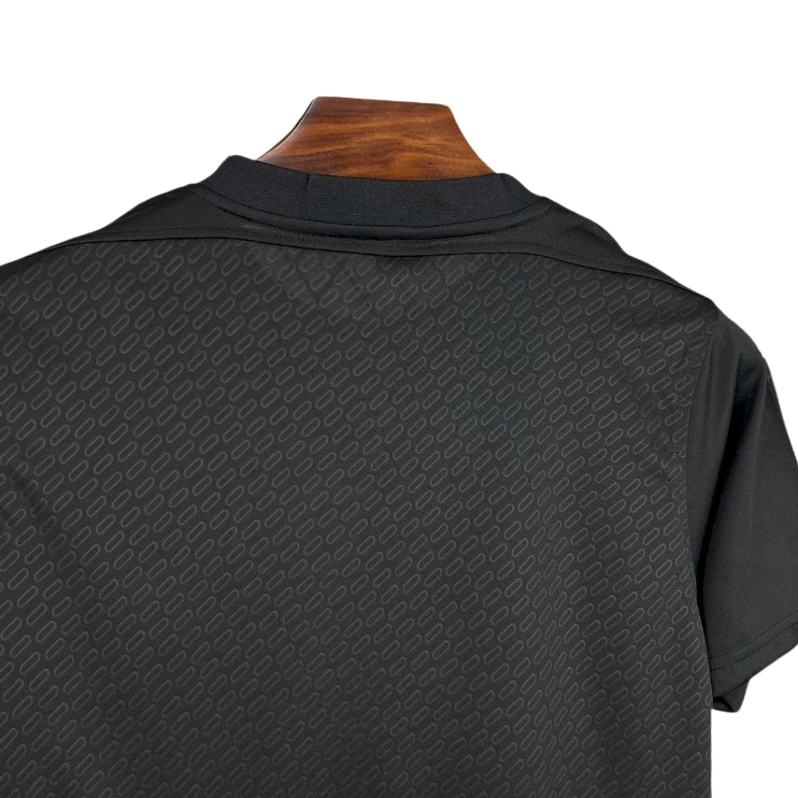 LIVERPOOL EDICIÓN ESPECIAL 25/26 HOMBRE 5