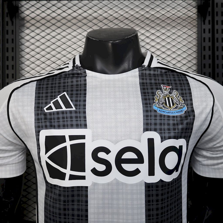 NEWCASTLE UNITED I 25/26 HOMBRE (VERSIÓN JUGADOR) 3