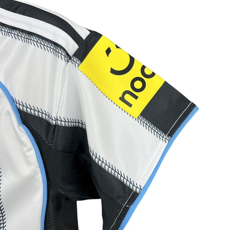 NEWCASTLE UNITED I 25/26 CONJUNTO INFANTIL 4